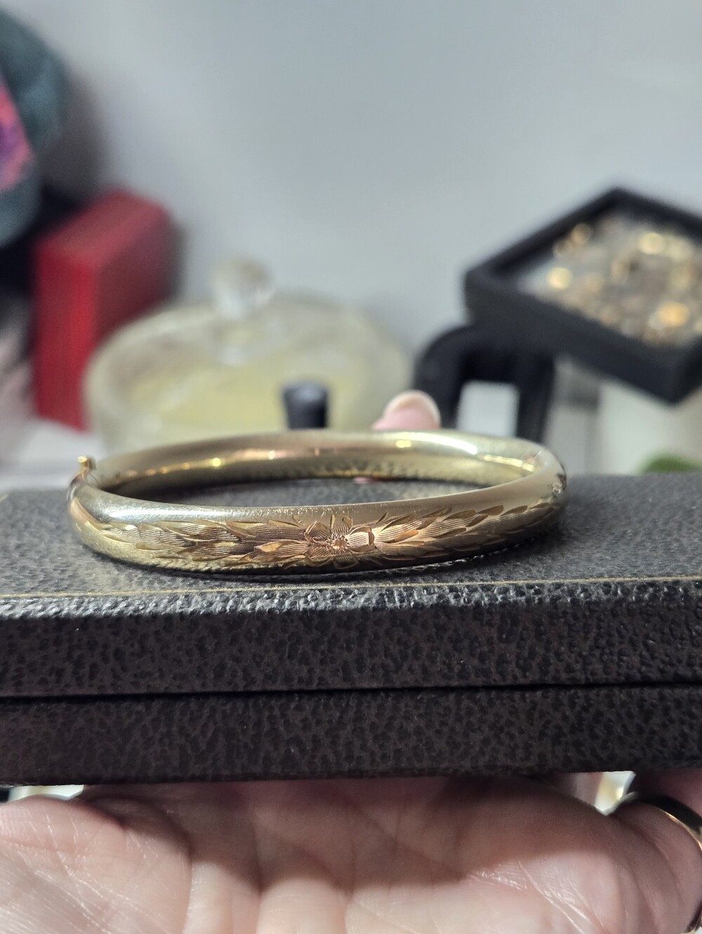Vintage Gold Filled Floral Engraved Hinged Bangle Bracelet - Women's Accessory